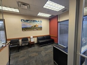 1903 105 St NW, Edmonton, AB for lease Interior Photo- Image 2 of 23