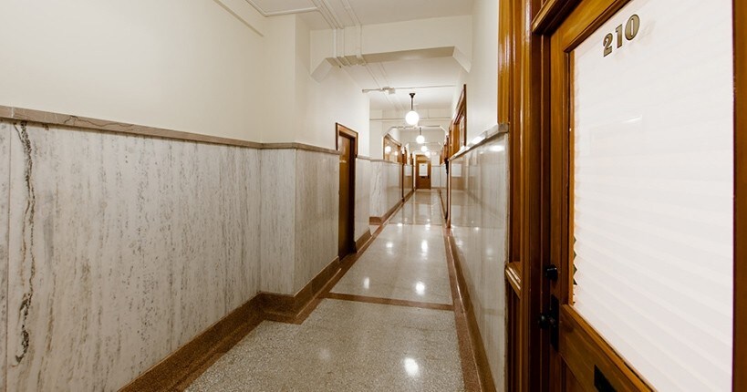 119 6th Ave SW, Calgary, AB à louer - Photo intérieure - Image 2 de 7