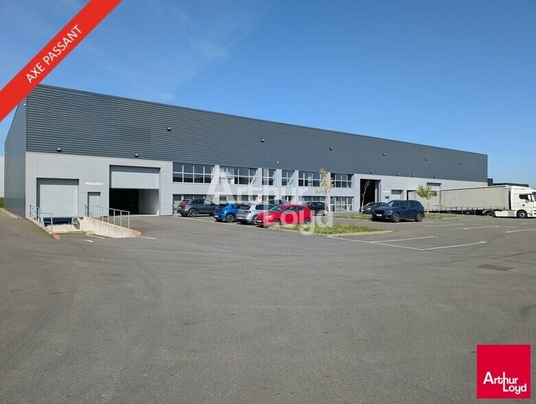 Local d'activités dans Noyal-Châtillon-sur-Seiche à vendre - Photo du bâtiment - Image 1 de 8