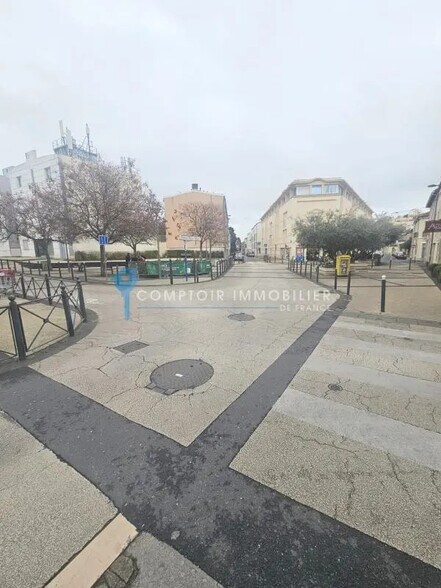 Retail in Montpellier for sale - Building Photo - Image 2 of 3