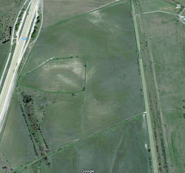 I-35 E & Hwy 77, Waxahachie, TX à louer - Photo du bâtiment - Image 3 de 6