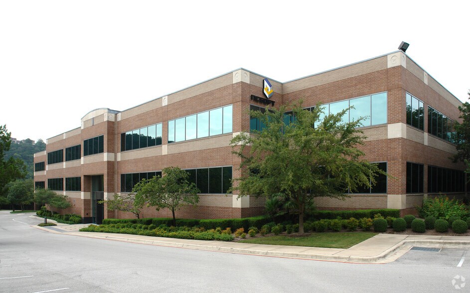 6801 N Capital of Texas Hwy, Austin, TX à louer - Photo du bâtiment - Image 3 de 47