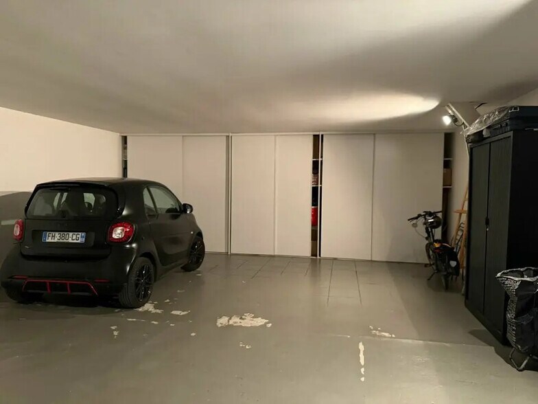 Office in Lyon for sale - Building Photo - Image 3 of 8