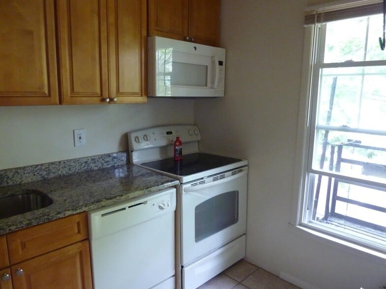 14 Walden Pl, Montclair, NJ à vendre - Photo du bâtiment - Image 2 de 22