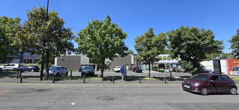 Commerce de détail dans Champigny-sur-Marne à louer - Photo du bâtiment - Image 2 de 6