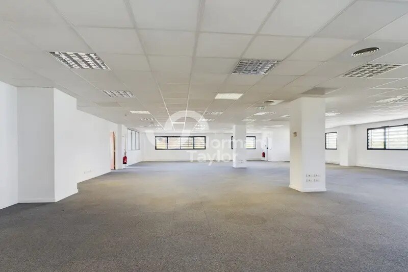 Office in Montpellier for lease - Building Photo - Image 1 of 10