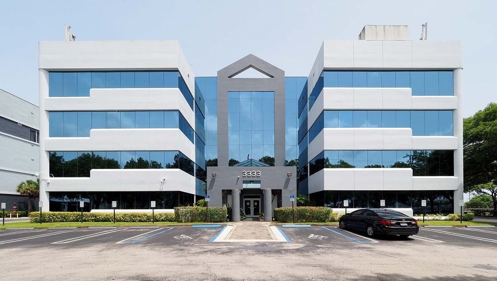 3333 S Congress Ave, Delray Beach, FL for lease Primary Photo- Image 1 of 7