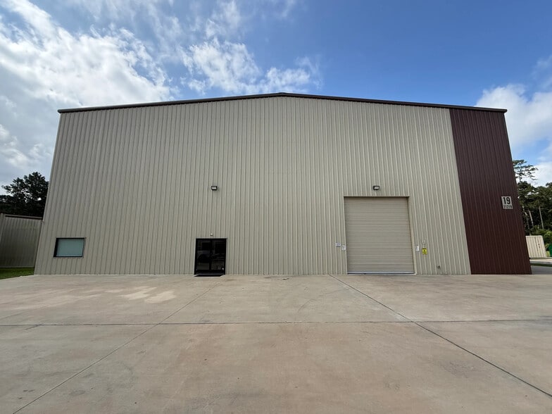 21219 Blair Rd, Conroe, TX for sale - Building Photo - Image 2 of 6