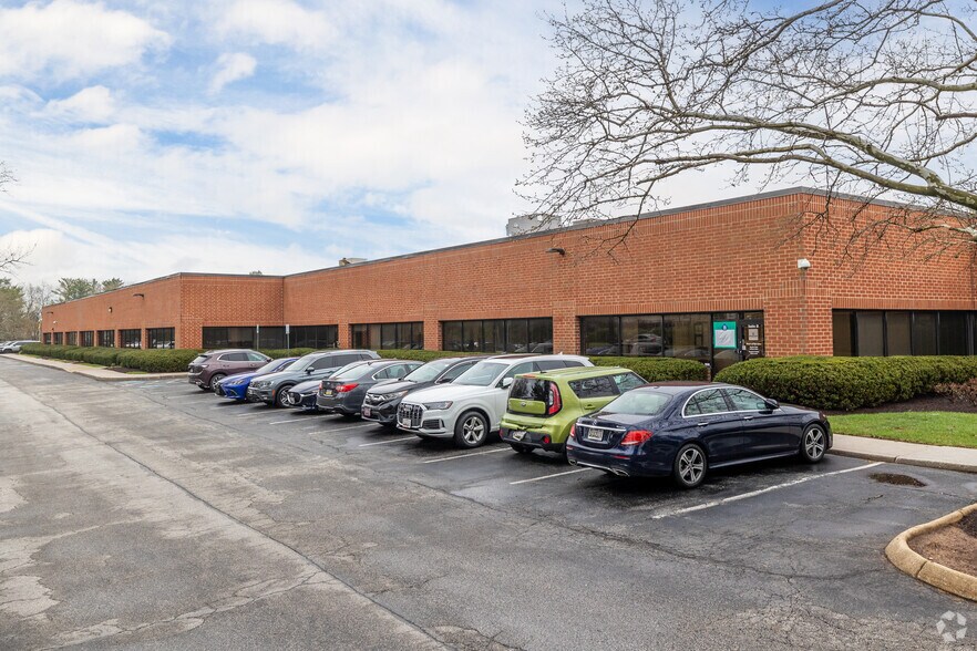 4601-4701 Mount Hope Dr, Baltimore, MD à louer - Photo du bâtiment - Image 2 de 4