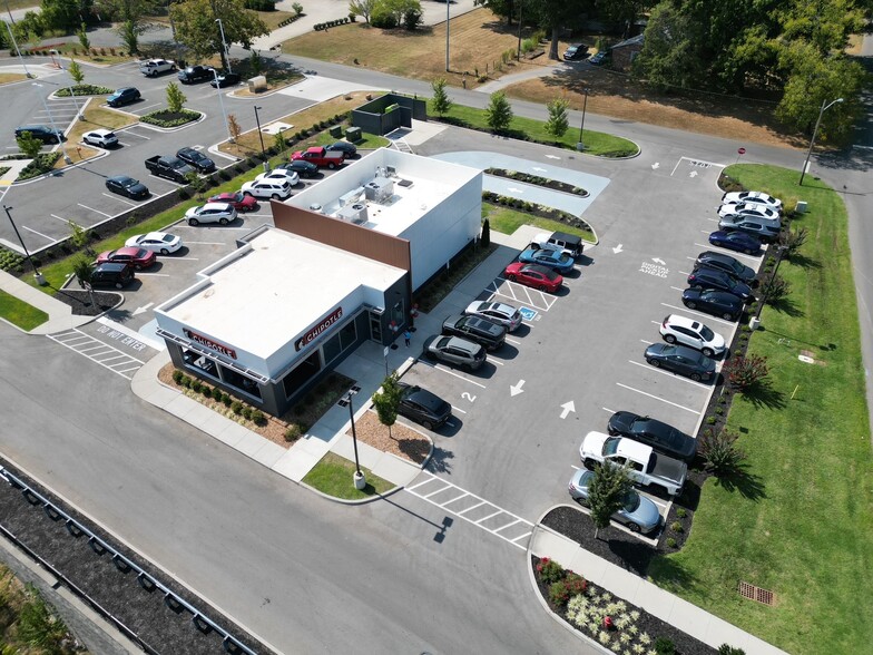 1806 Fort Campbell Blvd, Clarksville, TN for sale - Building Photo - Image 3 of 7