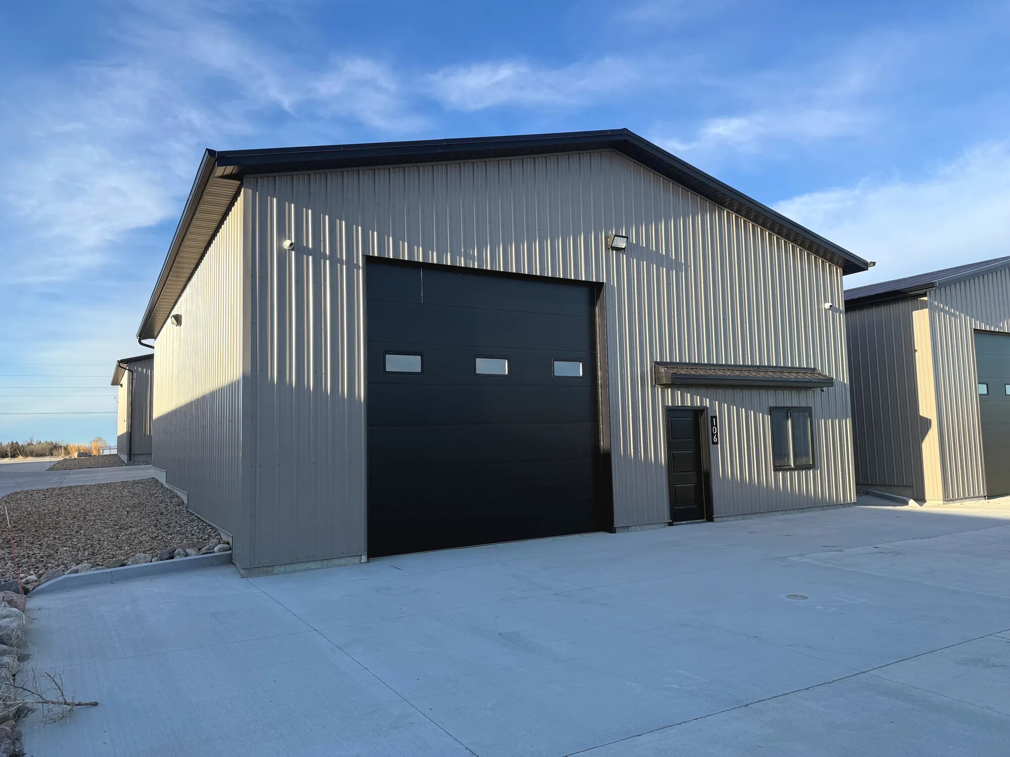 7107 N 19th St, Bismarck, ND à vendre Photo du bâtiment- Image 1 de 2