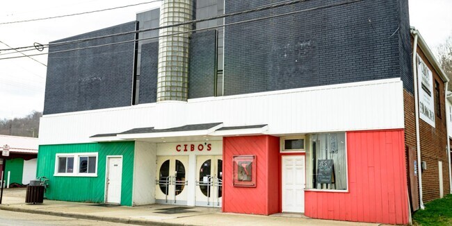 More details for 134 W Lisbon St, Waynesburg, OH - Retail for Sale