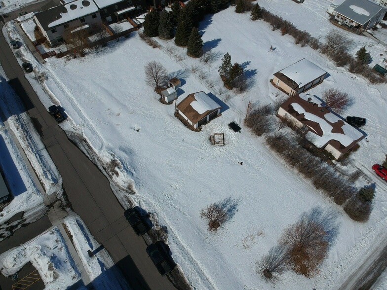 1242 Thomas Dr, Bozeman, MT à vendre - Photo du bâtiment - Image 3 de 11