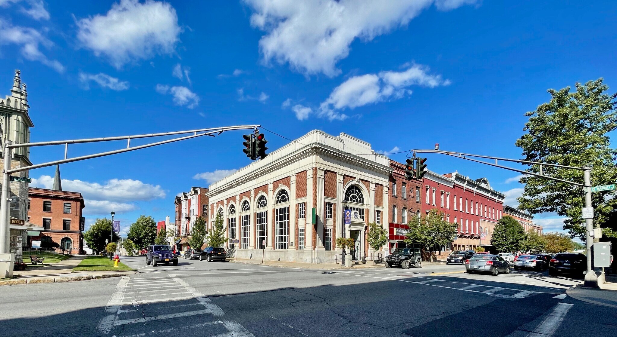 51 W Main St, Johnstown, NY for sale Primary Photo- Image 1 of 2