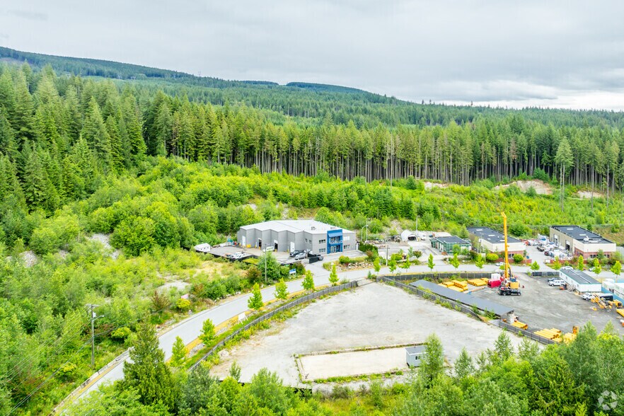 13145 Lilley Dr, Maple Ridge, BC à vendre - Photo du bâtiment - Image 2 de 2