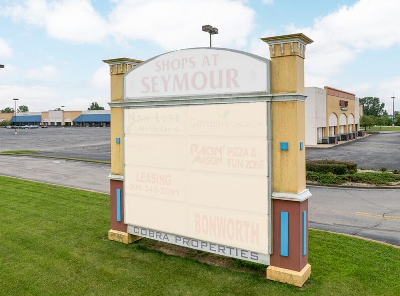 357 Tanger Blvd, Seymour, IN à louer - Photo du bâtiment - Image 3 de 10