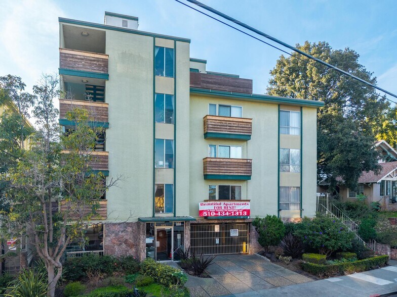 303 Lee St, Oakland, CA à vendre - Photo du bâtiment - Image 2 de 9