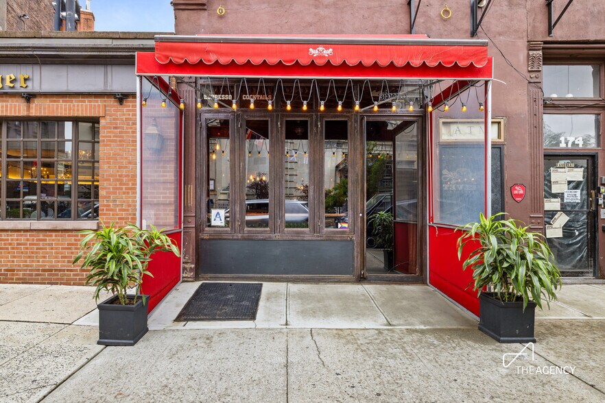 174 Broadway Ave, Brooklyn, NY à louer - Photo du bâtiment - Image 1 de 11