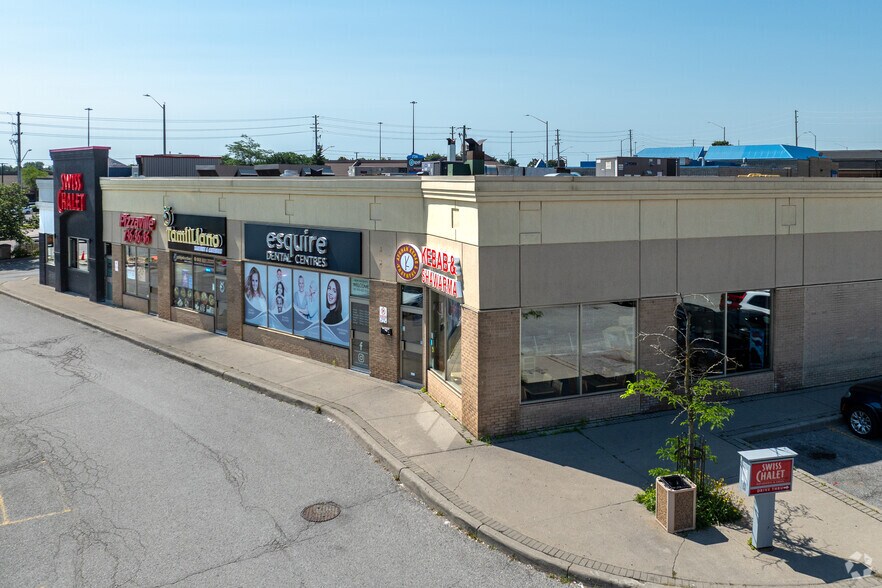 734 Kingston Rd, Pickering, ON à vendre - Photo principale - Image 1 de 2