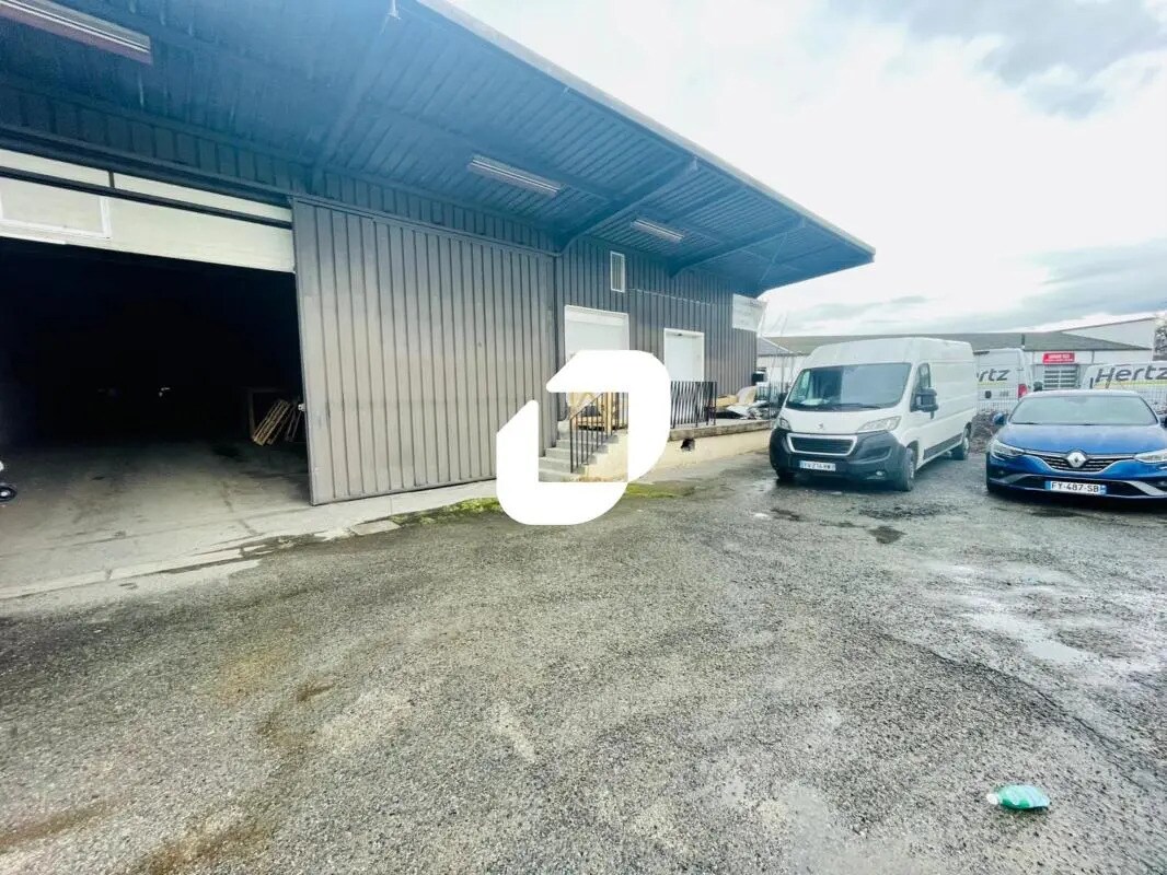 Flex in Villefranche-sur-Saône for lease Building Photo- Image 1 of 13