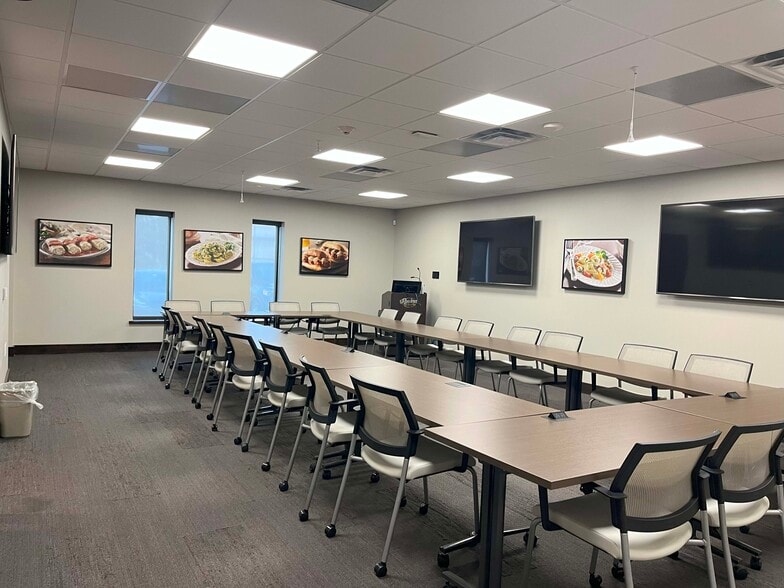 109 Industrial Pky, Buffalo, NY for sale - Interior Photo - Image 3 of 8