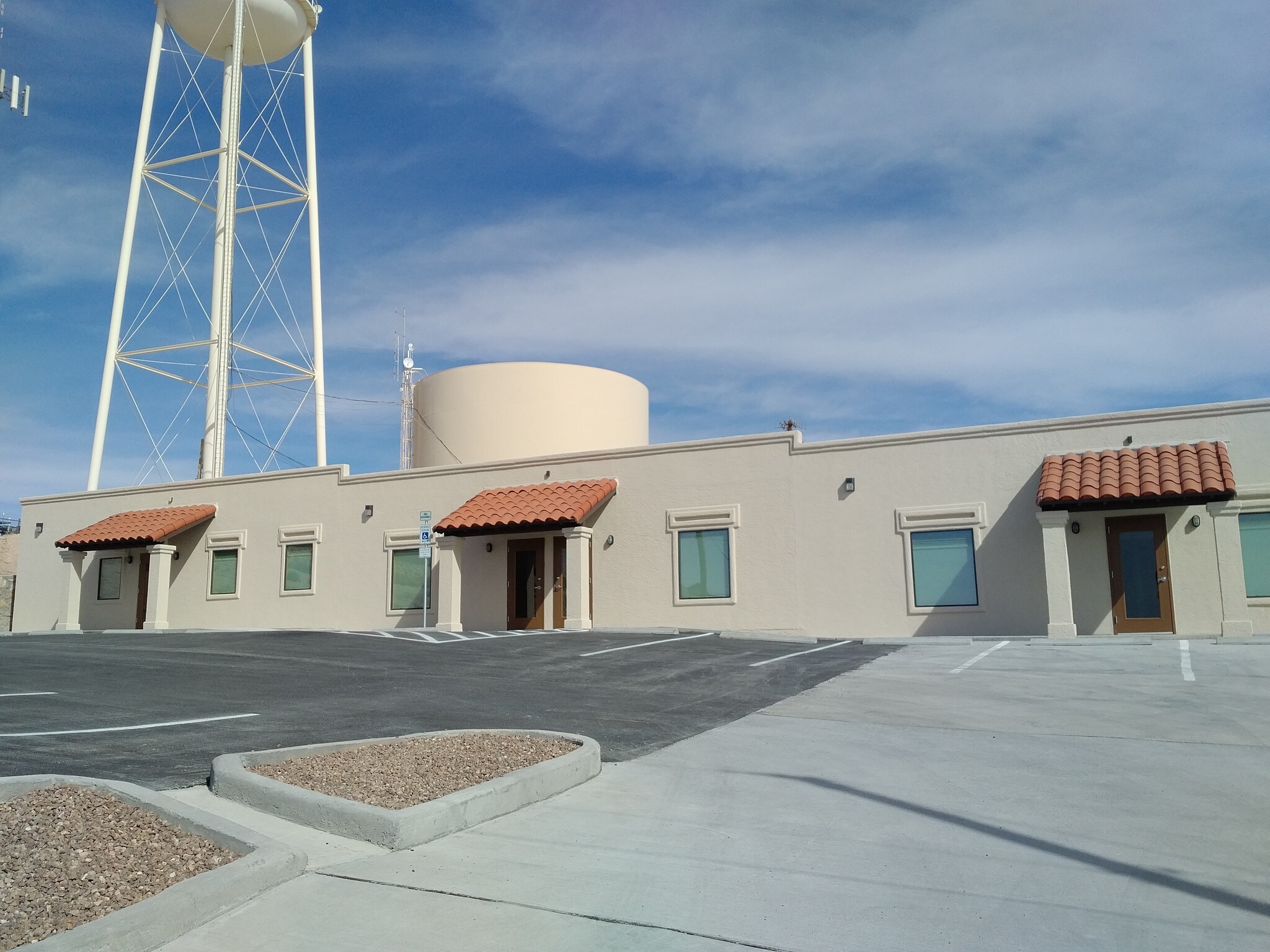 3012 Mountain Pass Blvd, Anthony, TX à louer Photo du bâtiment- Image 1 de 33