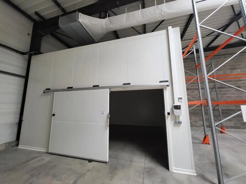 Flex dans Corbas à louer - Photo intérieure - Image 2 de 7