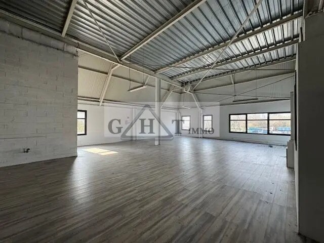 Industrial in Neuilly-sur-Marne for sale - Building Photo - Image 3 of 6