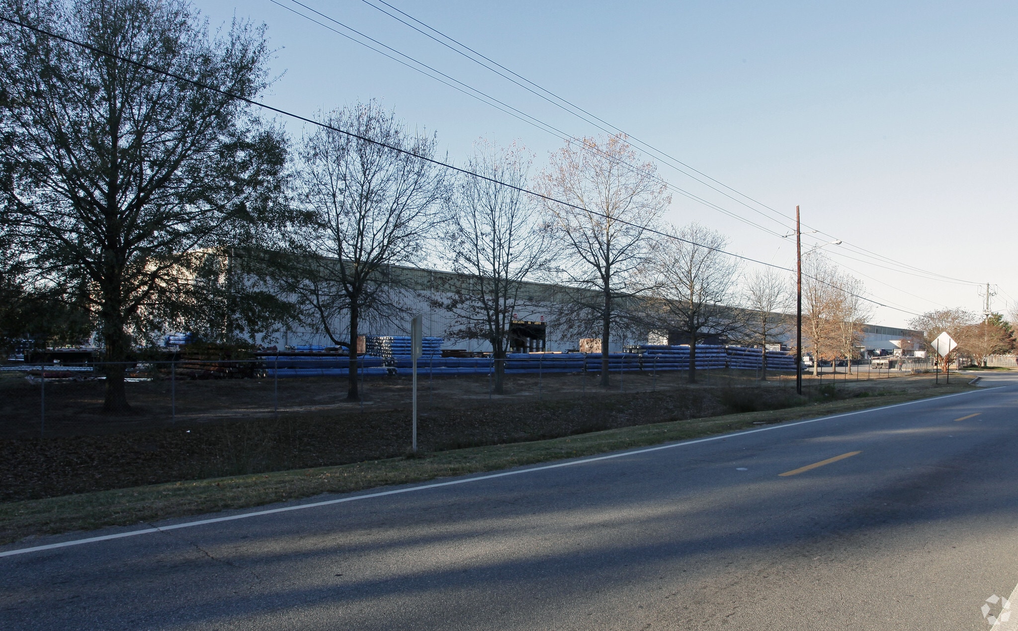 Rail-Served Heavy Industrial Warehouses portfolio of 2 properties for sale on LoopNet.ca Building Photo- Image 1 of 11