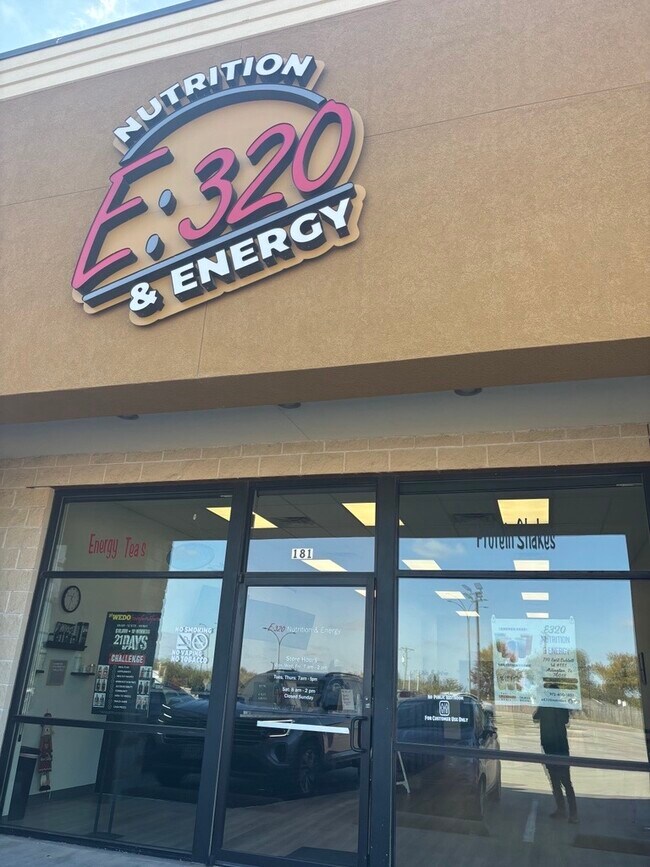 More details for 710 E Sublett Rd, Arlington, TX - Retail for Lease