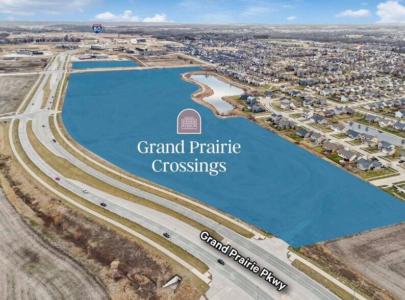 Grand Praire Pky & Westown Pky, Waukee, IA à vendre - Aérien - Image 1 de 7