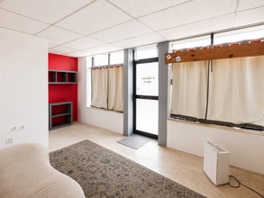 2354 N Saint Louis Ave, Chicago, IL for lease Interior Photo- Image 2 of 11