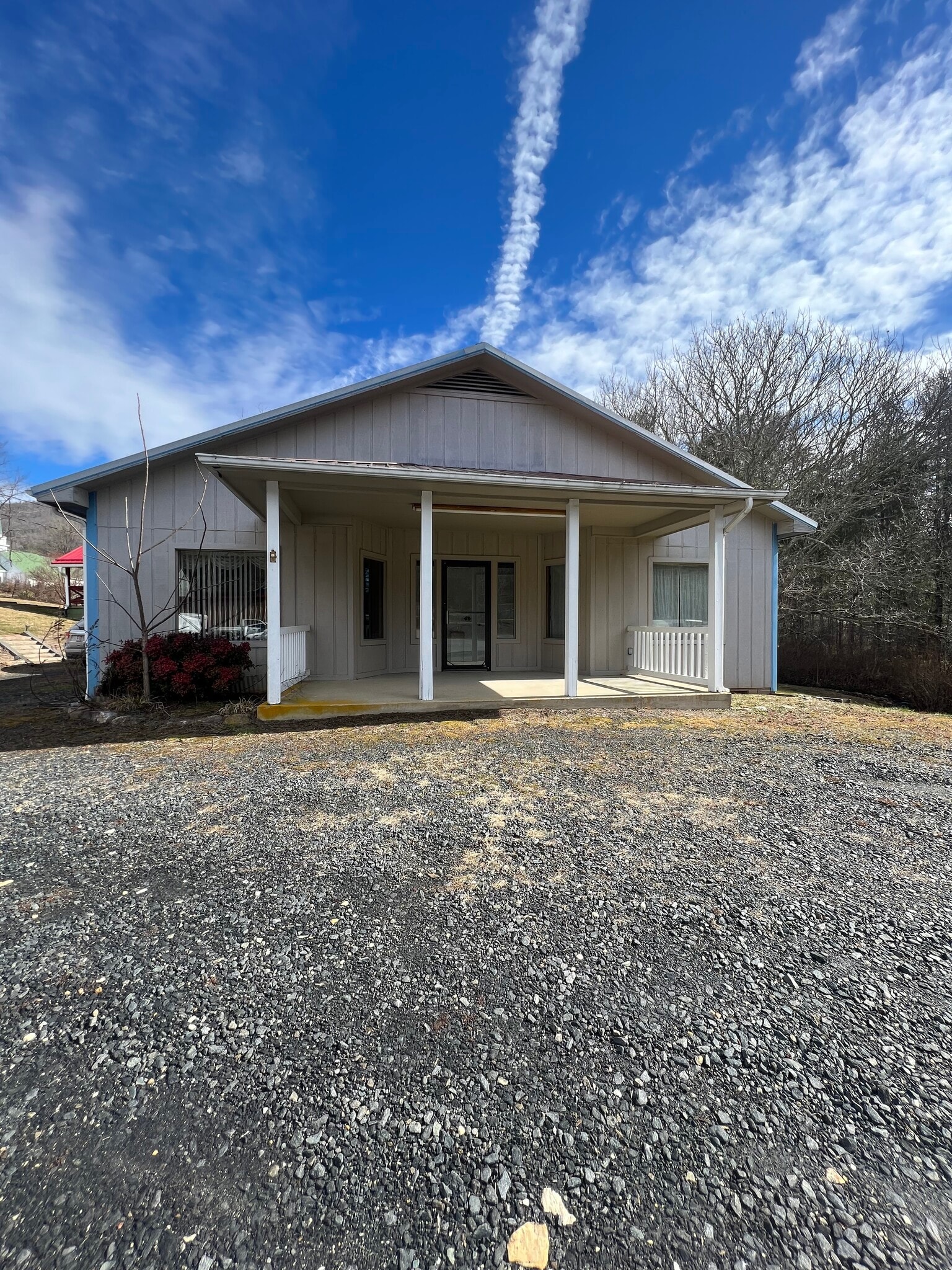 28 Mullin Hill Rd, Spruce Pine, NC for sale Primary Photo- Image 1 of 17