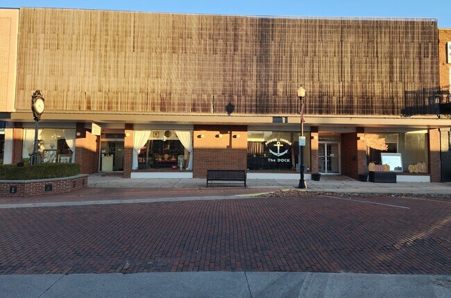 Plus de détails pour 124 E Front St, Sikeston, MO - Flex à vendre