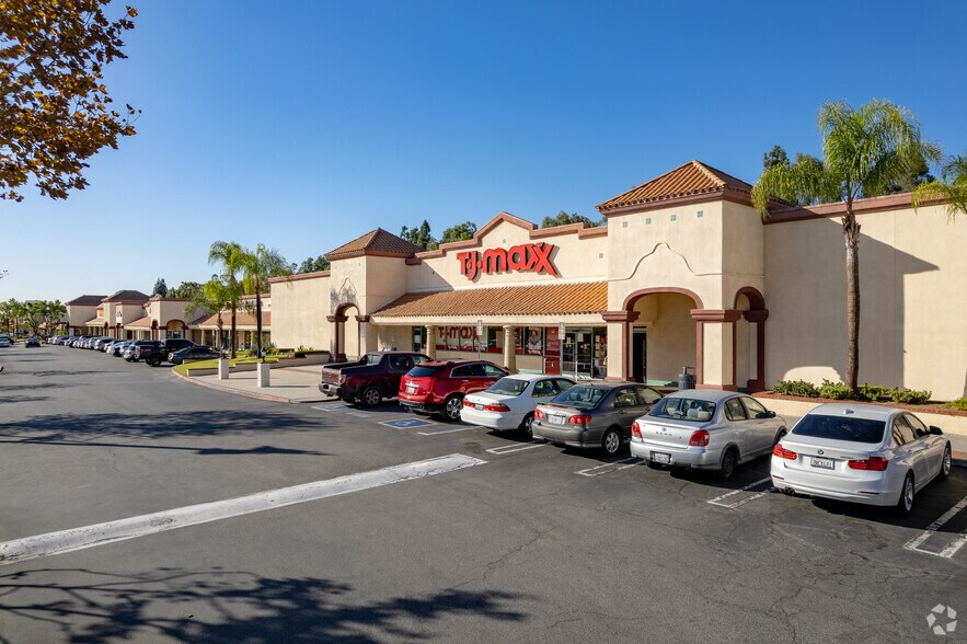 853-1073 W Arrow Hwy, San Dimas, CA for lease - Building Photo - Image 2 of 23