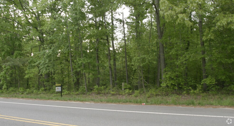 1812 Jamestown Rd, Williamsburg, VA à vendre - Photo du bâtiment - Image 2 de 2