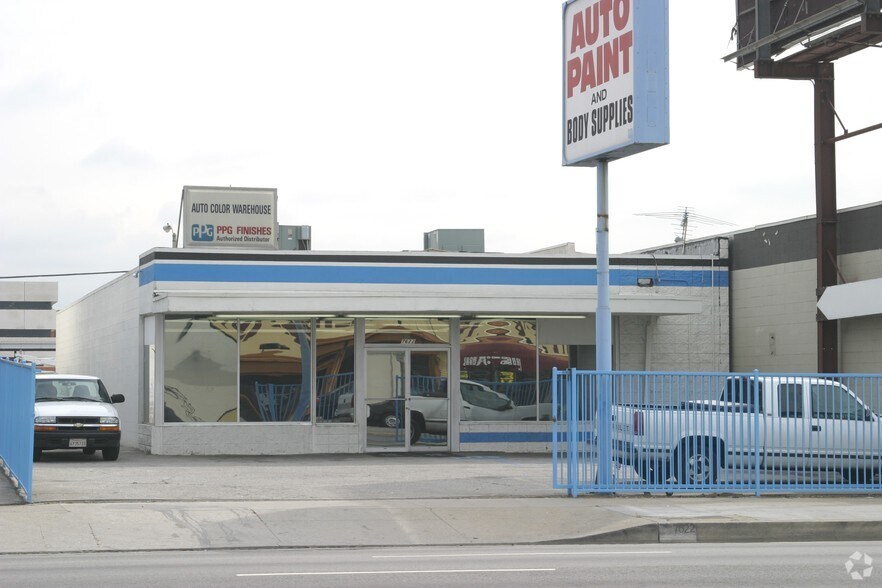 7622 Van Nuys Blvd, Van Nuys, CA à louer - Photo du bâtiment - Image 2 de 3