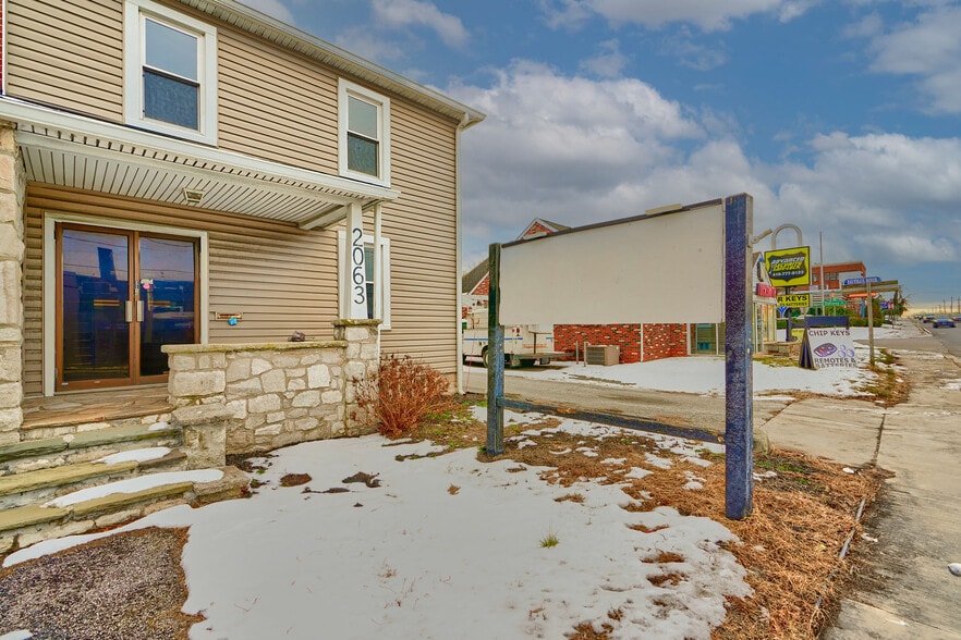 2063 York Rd, Lutherville Timonium, MD for sale - Building Photo - Image 2 of 15