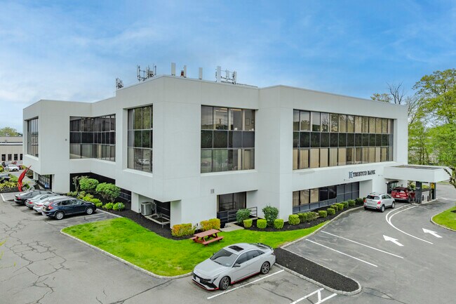 More details for 100 Clearbrook Rd, Elmsford, NY - Office for Lease