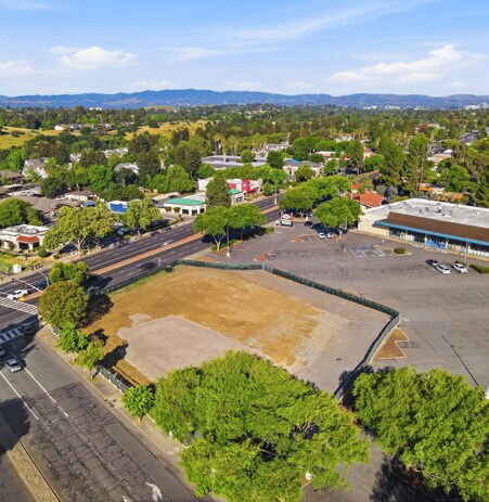 4691 Clayton Rd, Concord, CA for lease - Building Photo - Image 2 of 5