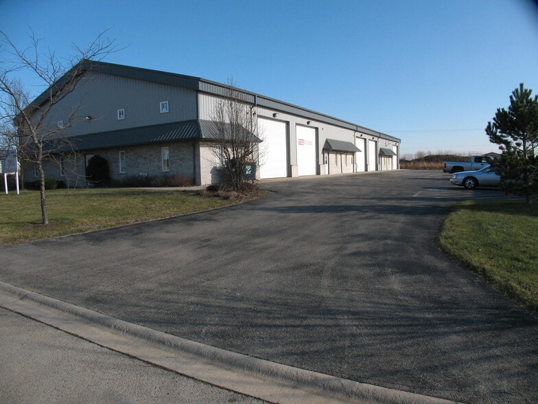 21757 S Center Ave, New Lenox, IL for lease - Primary Photo - Image 1 of 14