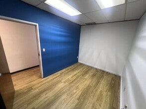 2500 W Broad St, Athens, GA for lease Interior Photo- Image 2 of 4