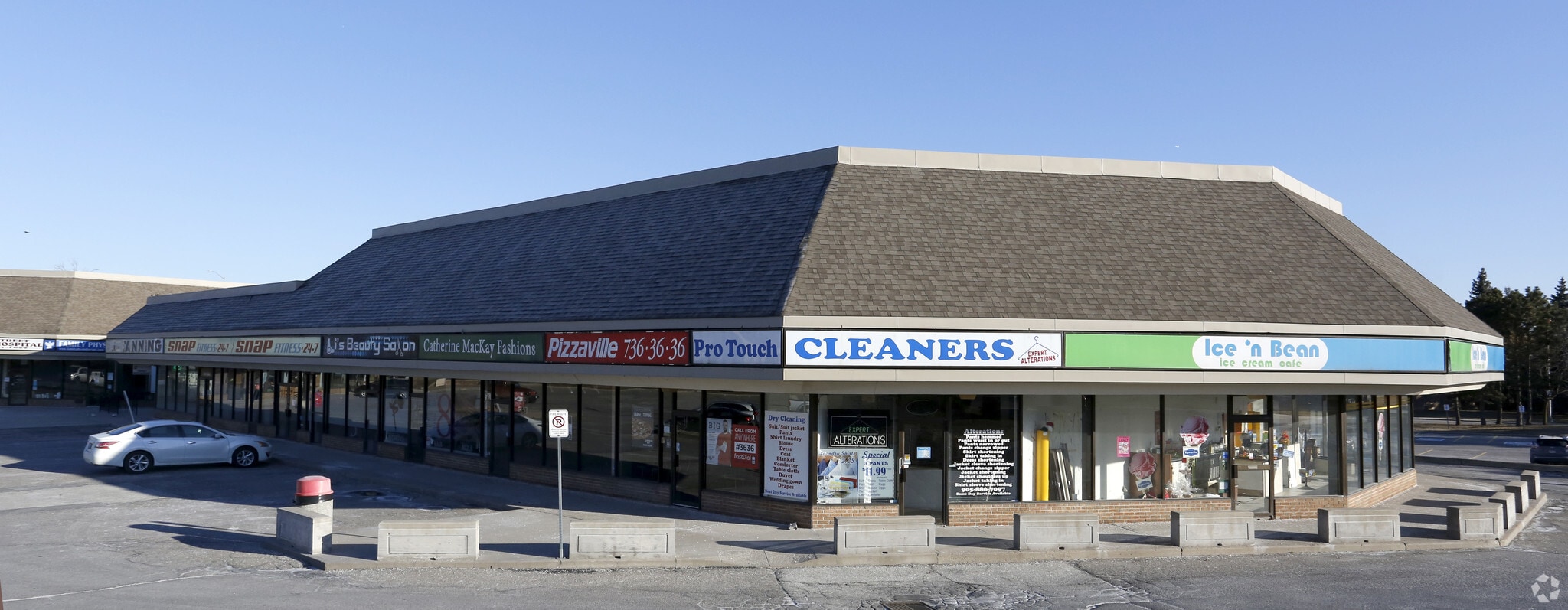 2300 John St, Markham, ON for sale Primary Photo- Image 1 of 1