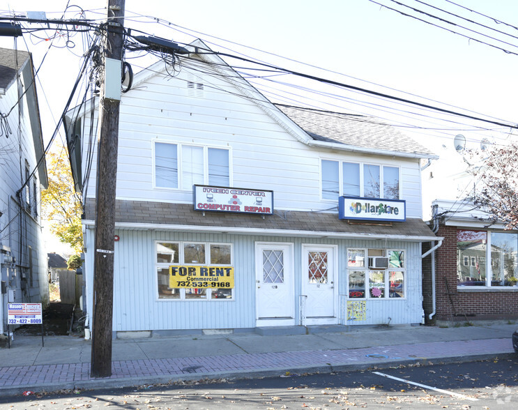 12 W Railroad Ave, Jamesburg, NJ à vendre - Photo principale - Image 1 de 1