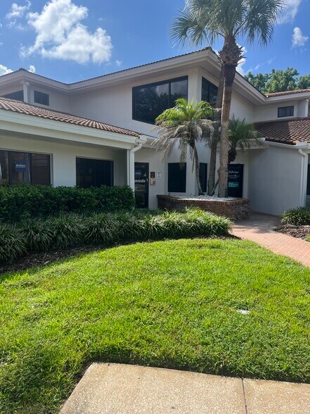 6001 Brick Ct, Winter Park, FL à louer - Photo du bâtiment - Image 1 de 1