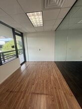 3333 E Camelback Rd, Phoenix, AZ for lease Interior Photo- Image 1 of 7