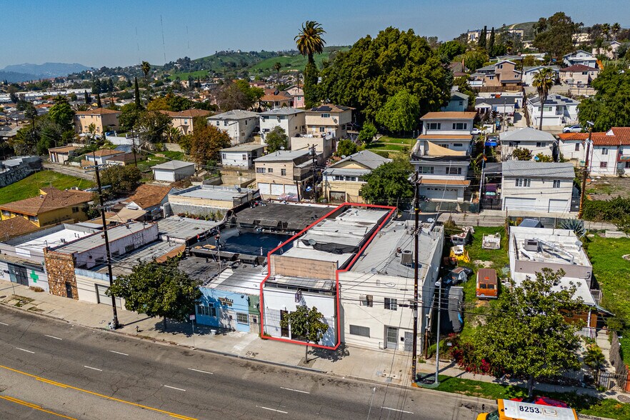 4565 Valley Blvd, Los Angeles, CA à vendre - Photo du bâtiment - Image 2 de 8