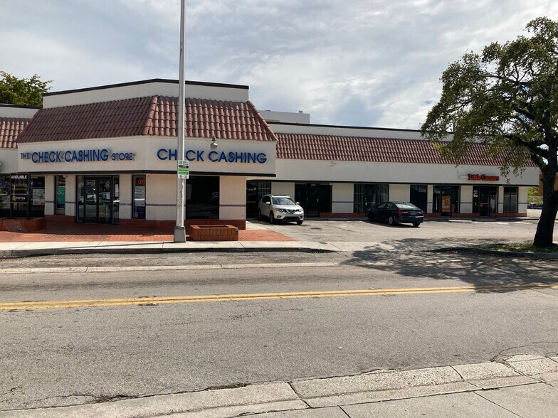 760-776 SW 8th St, Miami, FL à louer - Photo du bâtiment - Image 2 de 6