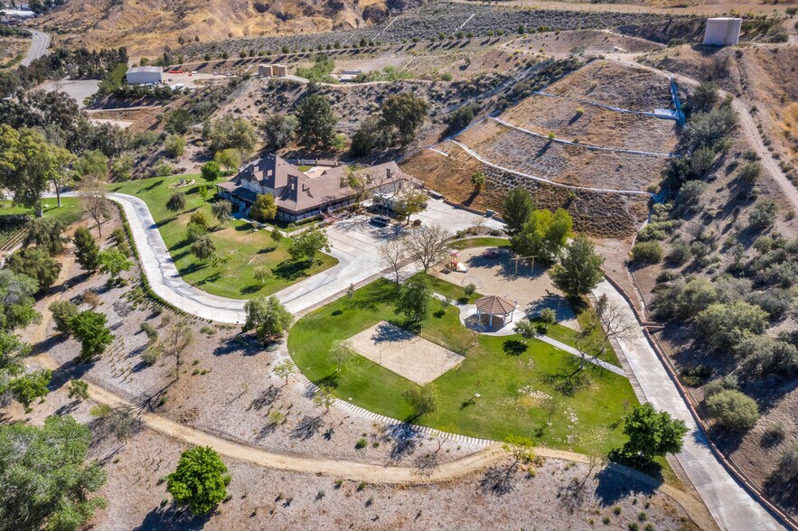 15142 Sierra Hwy, Santa Clarita, CA for sale - Building Photo - Image 3 of 14