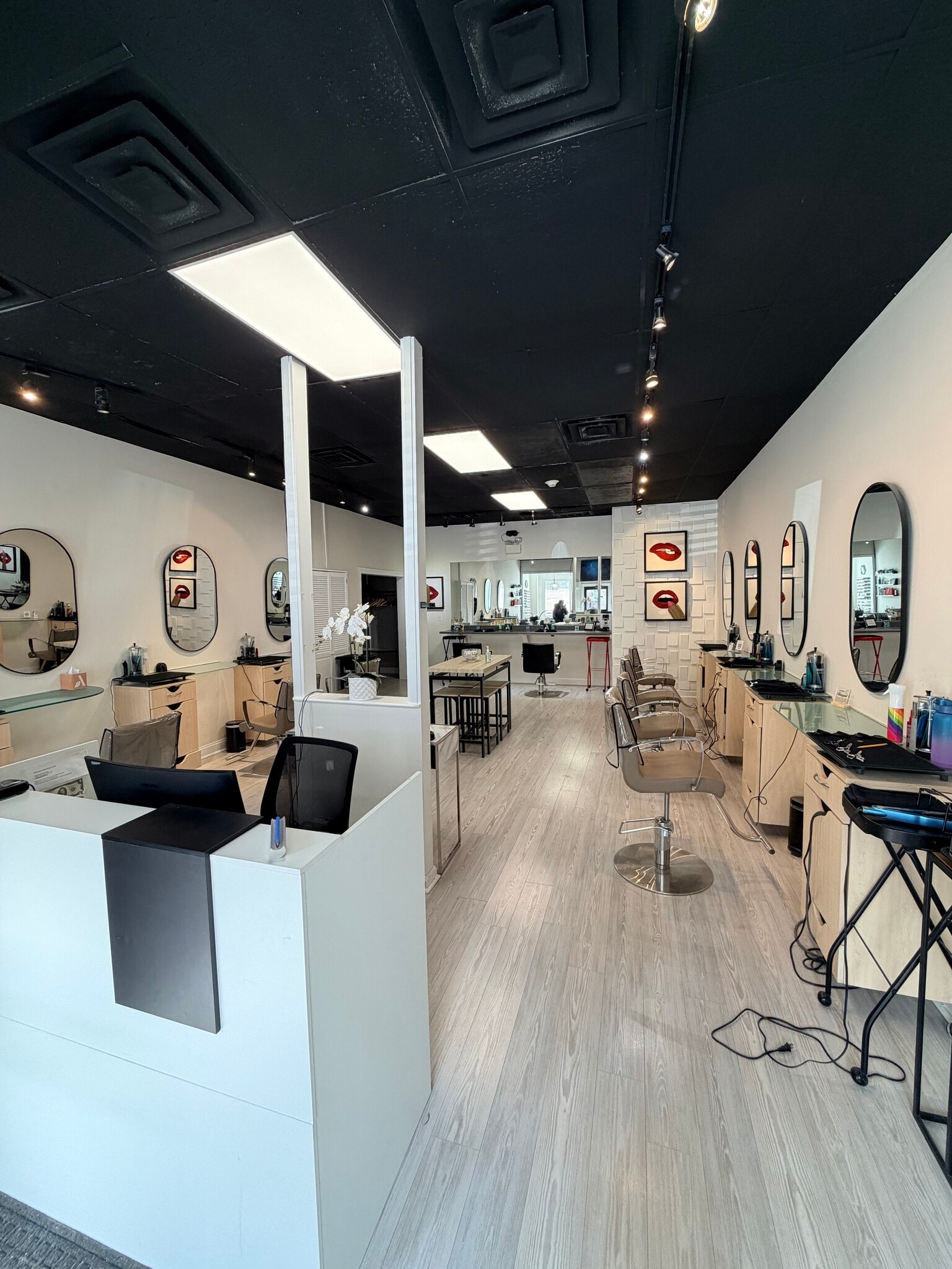 49-63 Union St, Newton Center, MA for lease Interior Photo- Image 1 of 6